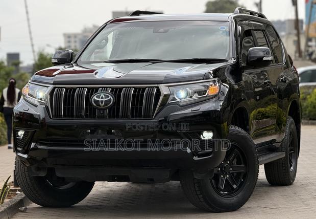 Toyota Land Cruiser Prado 2.7 2021 Black