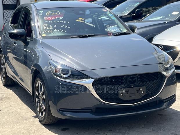 Mazda 2 2019 Teal