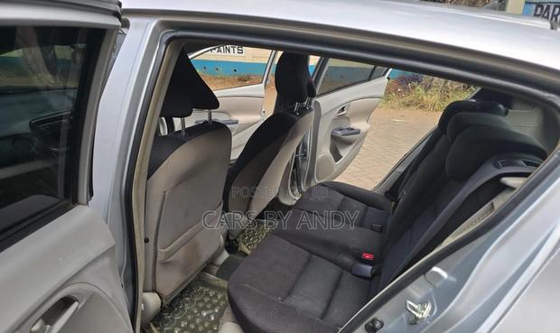 Honda Insight 2011 Silver