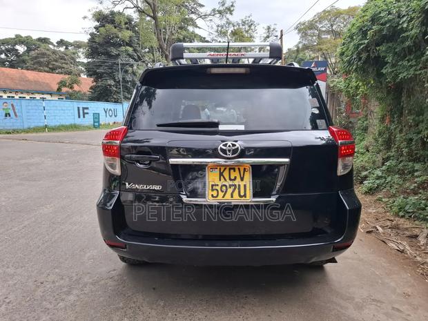 Toyota Vanguard 2012 Black