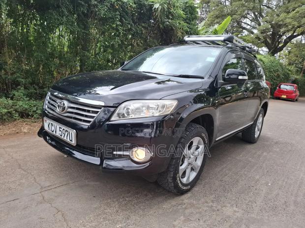 Toyota Vanguard 2012 Black