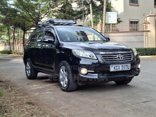 Toyota Vanguard 2012 Black