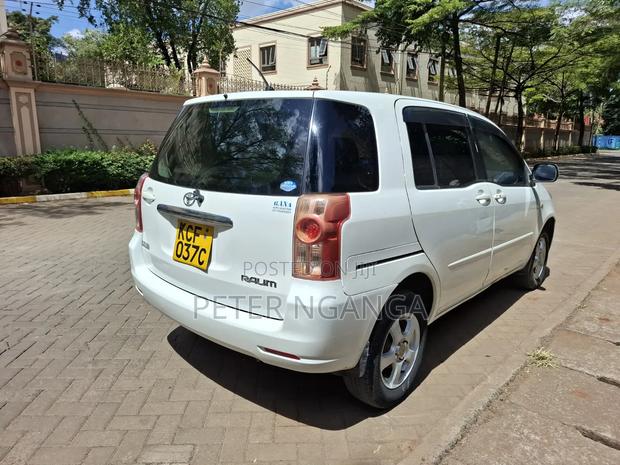 Toyota Raum 2008 Off white