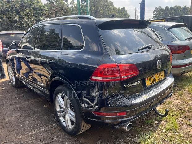 Volkswagen Touareg TDI Executive 4dr SUV AWD (3.0L 6cyl Turbodiesel 8A) Black