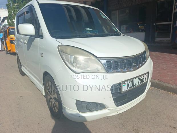 Mitsubishi EK Sport 2015 White