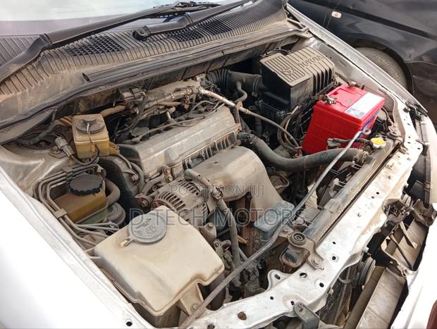 Toyota Ipsum 2003 Silver