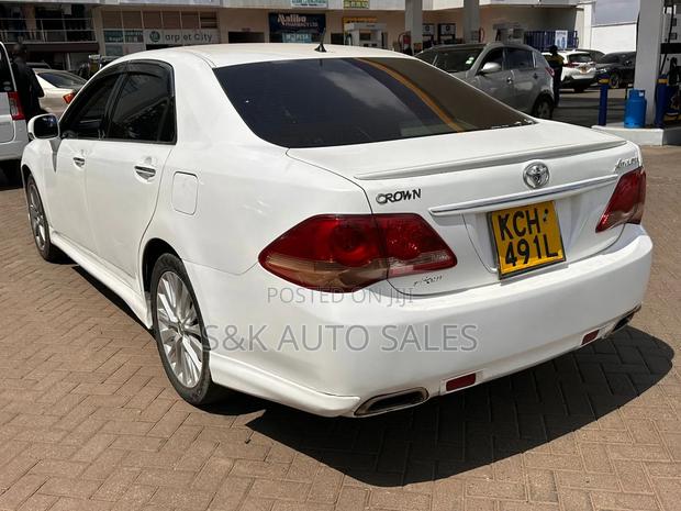 Toyota Crown 2008 Pearl