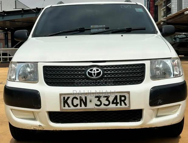 Toyota Succeed 2010