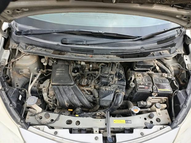 Nissan Note 2013 Silver