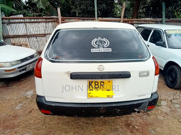 Nissan Advan 2005 White