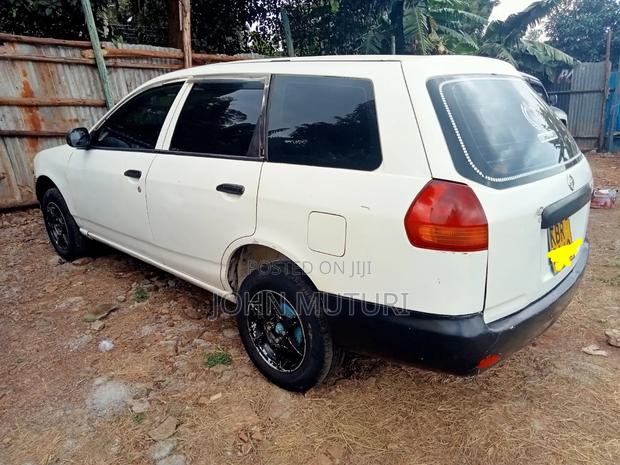 Nissan Advan 2005 White