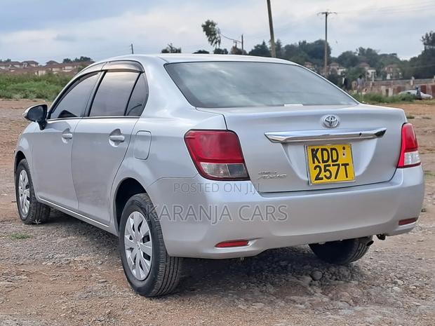 Toyota Axio 2014 Silver