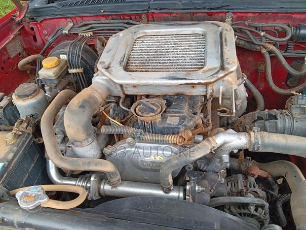 Nissan Hardbody 2009 Red