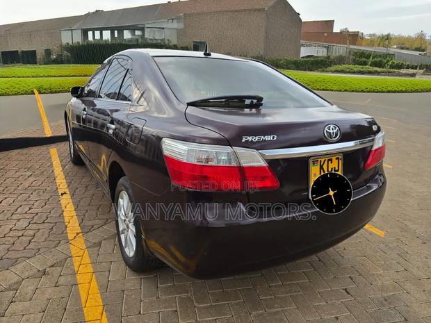 Toyota Premio 2009 Maroon