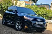 Volkswagen Touareg 2013 Black for sale