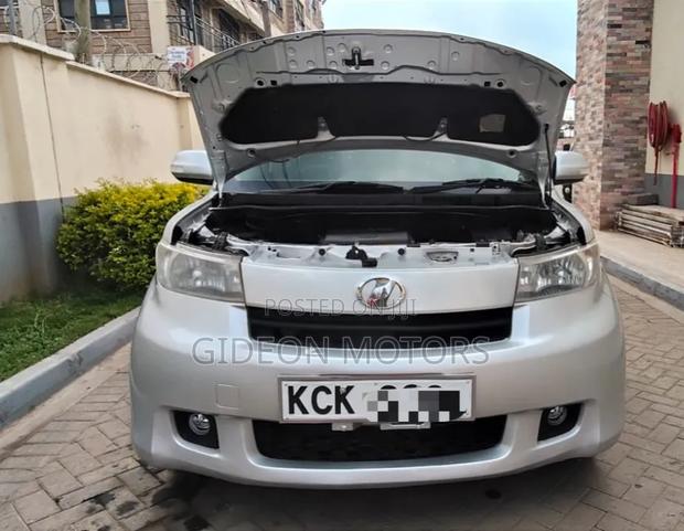 Toyota bB 2009 Silver