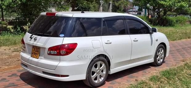 Nissan Wingroad 2017 White