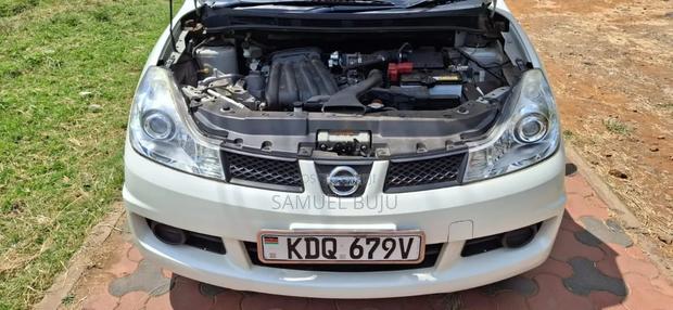 Nissan Wingroad 2017 White