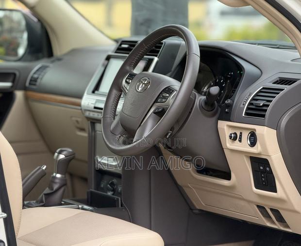 Toyota Land Cruiser Prado 2021 White