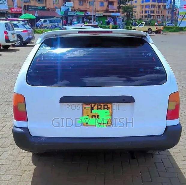 Toyota Corolla II 1999 White