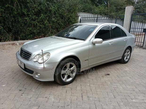 Mercedes-Benz C180 2007 Silver