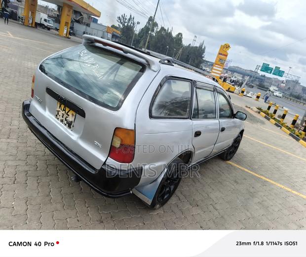 Toyota Corolla 2004 Silver