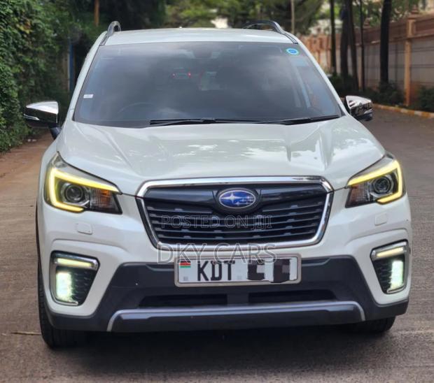 Subaru Forester 2018 White