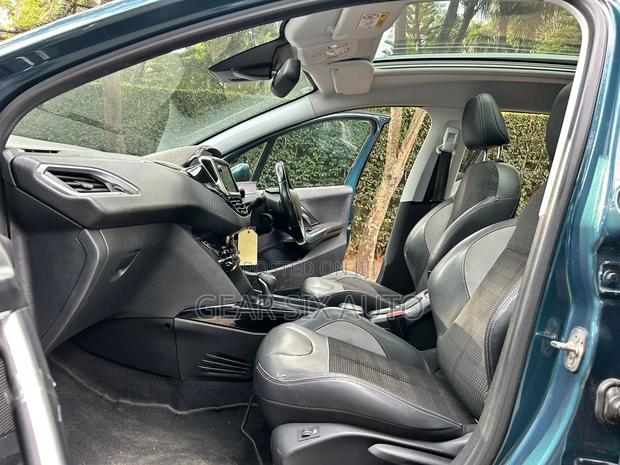 Peugeot 2008 1.2 PureTech (155 Hp) 2019 Blue