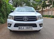 Toyota Hilux 2016 Off white for sale