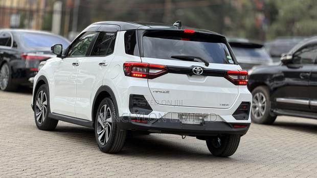 Toyota Raize 1.0 AWD 2020 White