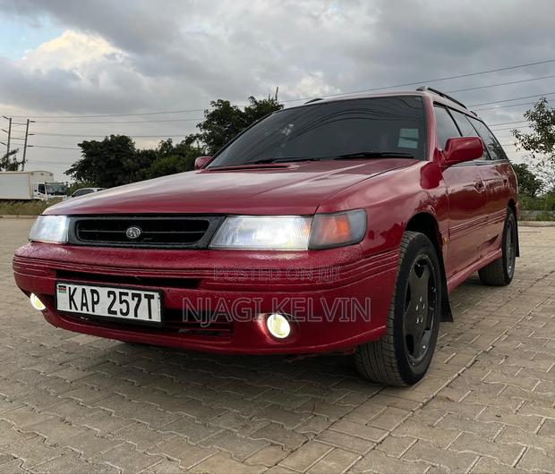 Subaru Legacy 2000 Red