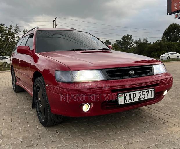 Subaru Legacy 2000 Red