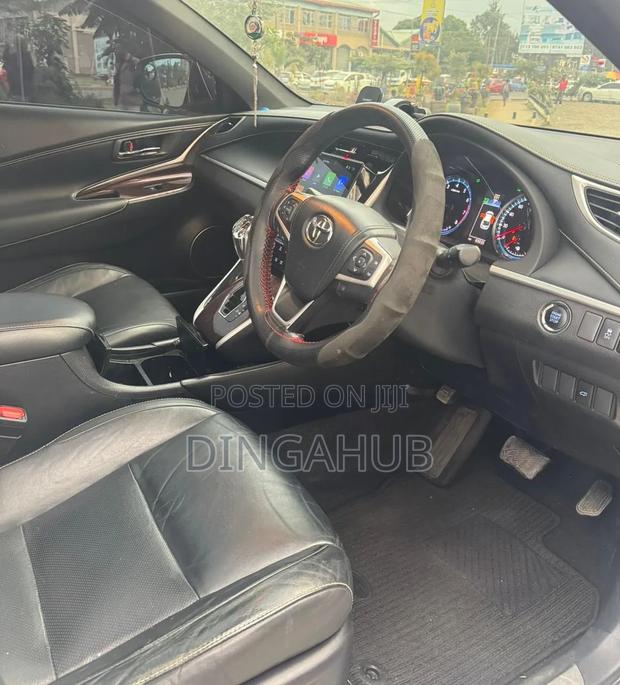 Toyota Harrier 2.0 2016 Pearl