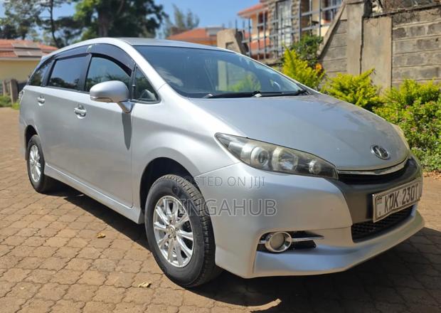 Toyota Wish 2015 Silver