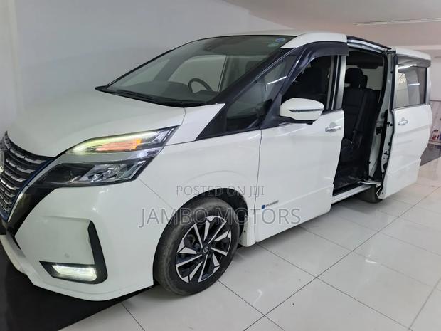 Nissan Serena 2021