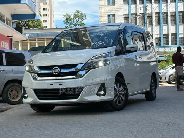 Nissan Serena 2020