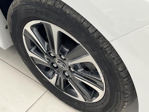 Toyota Voxy 2019 White
