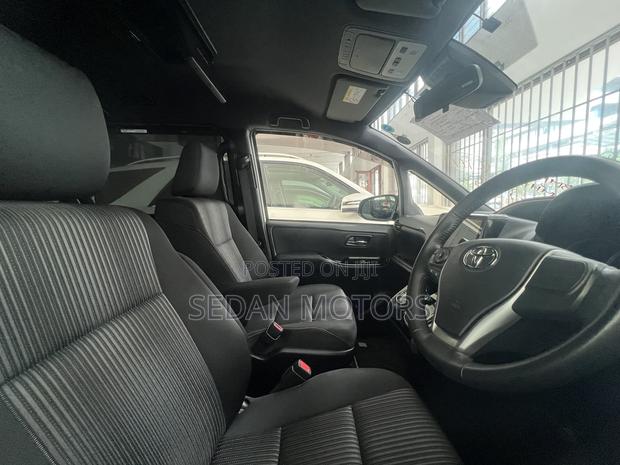 Toyota Voxy 2019 White