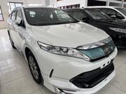 Toyota Harrier 2019 White for sale