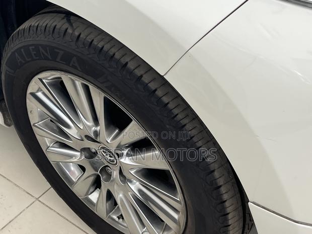 Toyota Harrier 2019 White