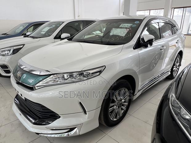 Toyota Harrier 2019 White