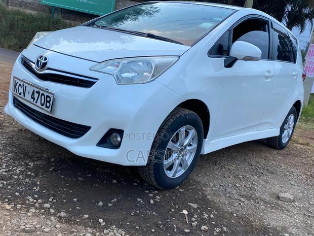 Toyota Ractis 2012 Pearl