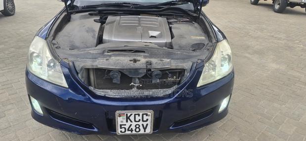 Toyota Crown 2011 Blue