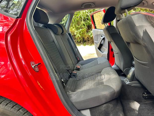 Volkswagen Polo 2017 Red