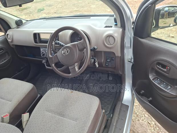 Toyota Passo 2015 Silver