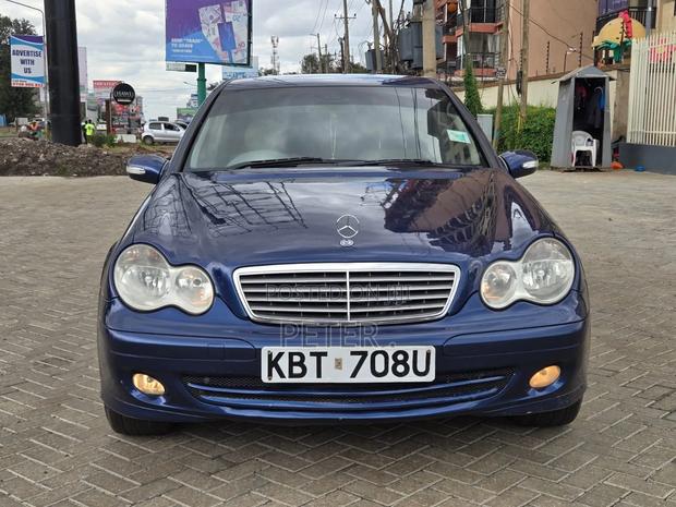 Mercedes-Benz C200 2005 Blue