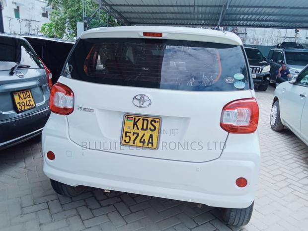 Toyota Passo 2017 White