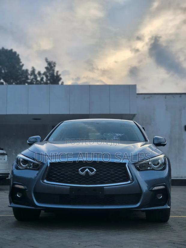 Nissan Skyline 2018 Blue