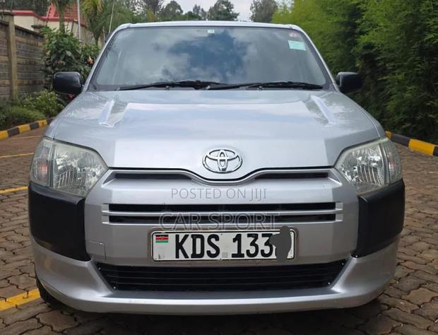 Toyota Succeed 2017 Silver