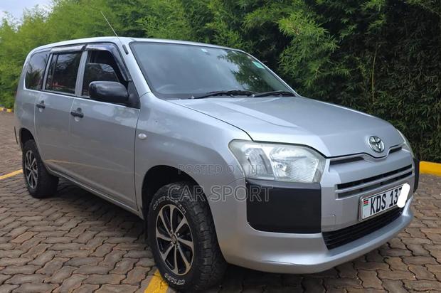 Toyota Succeed 2017 Silver